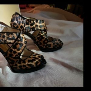 Michael Kors heals gently used